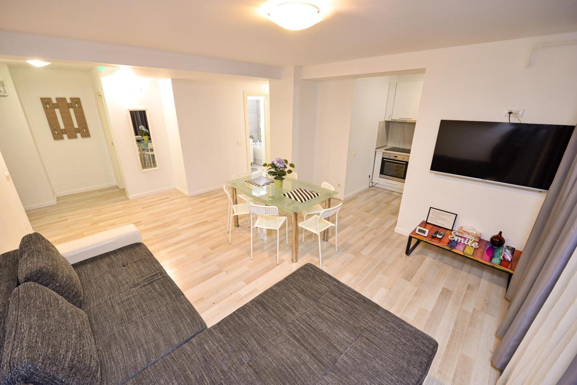 Shabbat Apartments Bukarest Exteriör bild